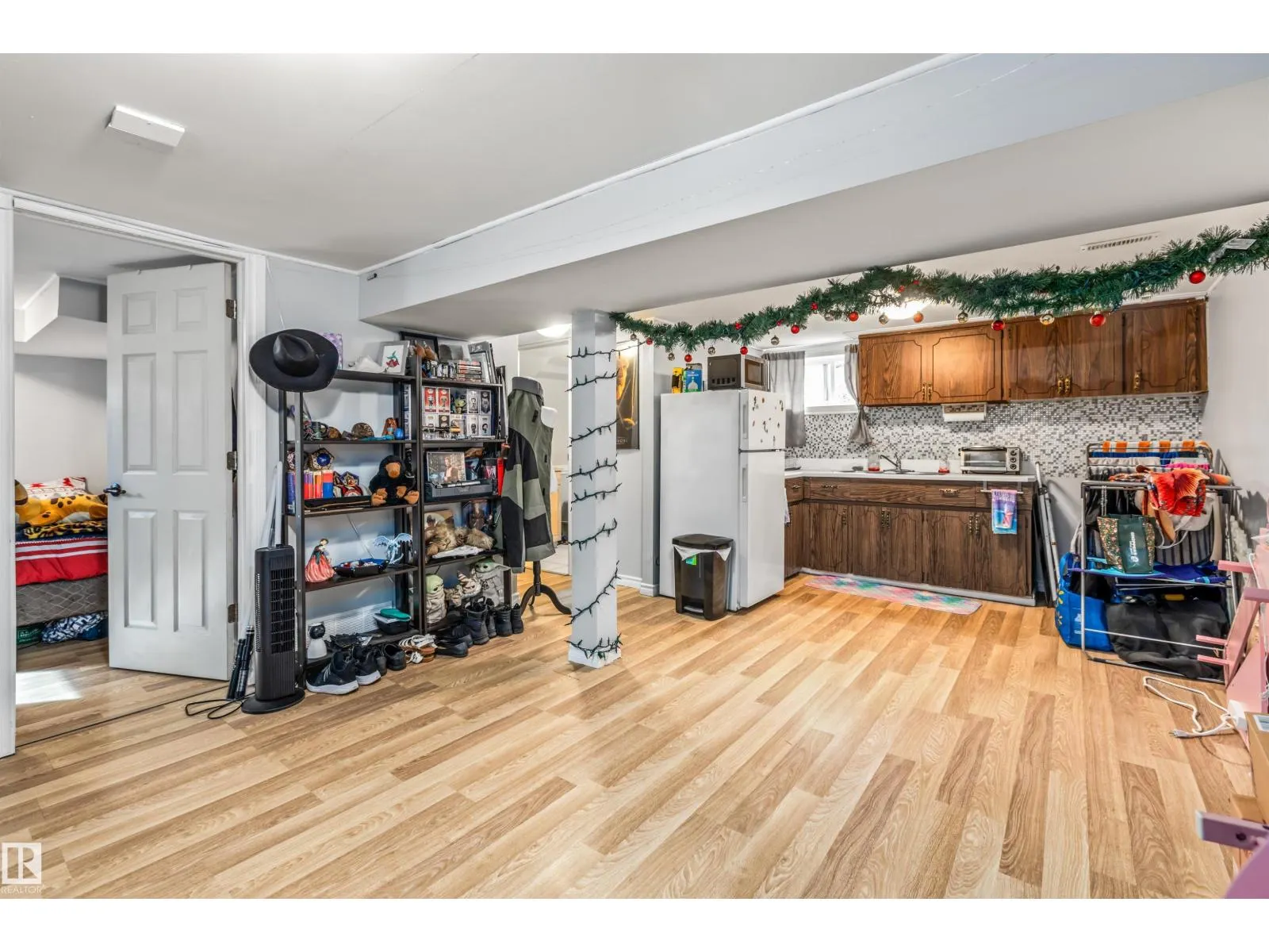 11914 68 ST NW