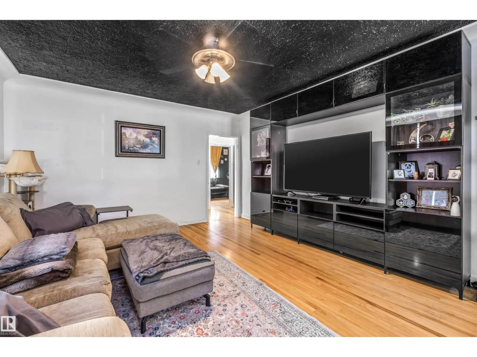 11914 68 ST NW
