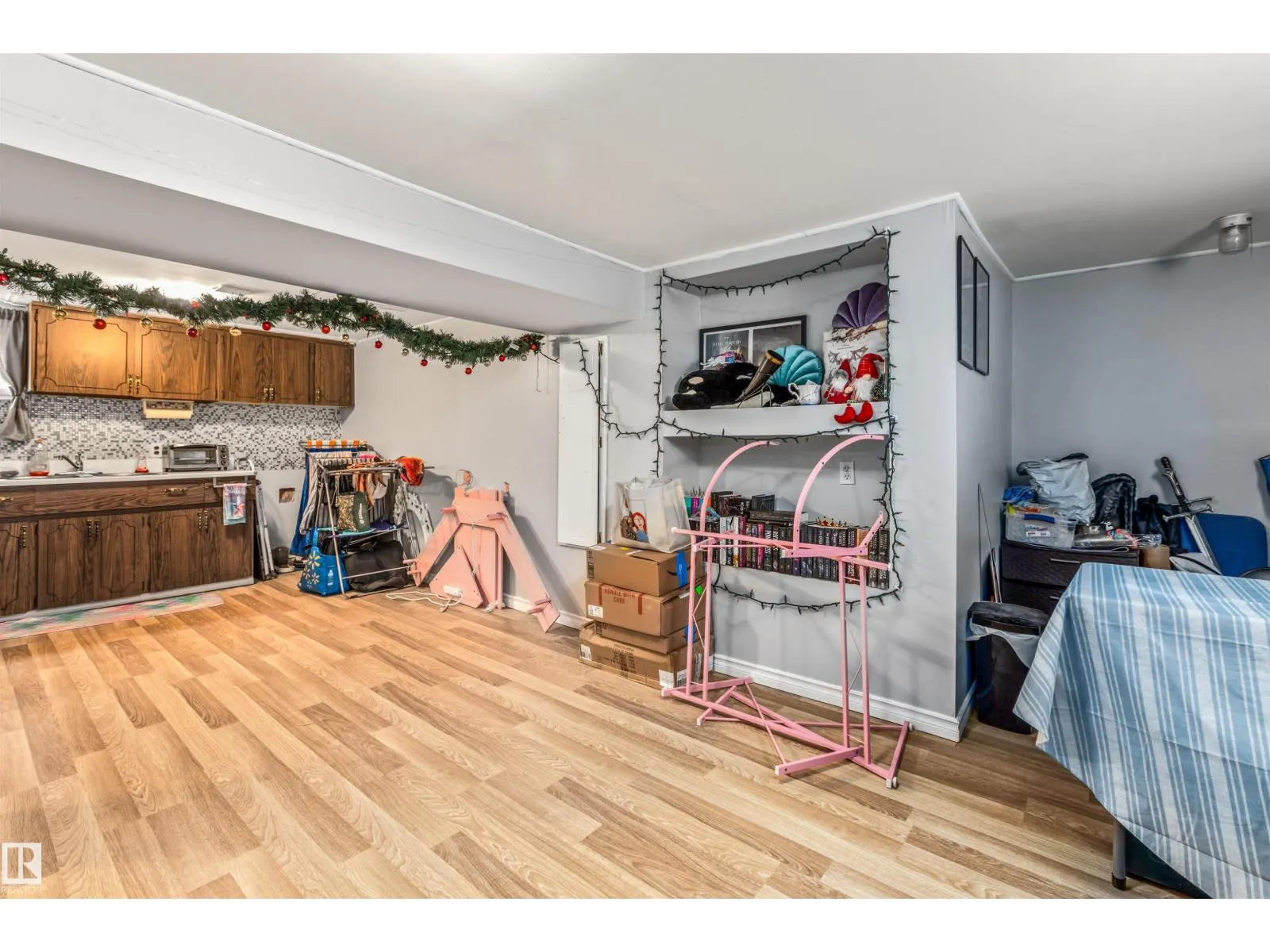 11914 68 ST NW