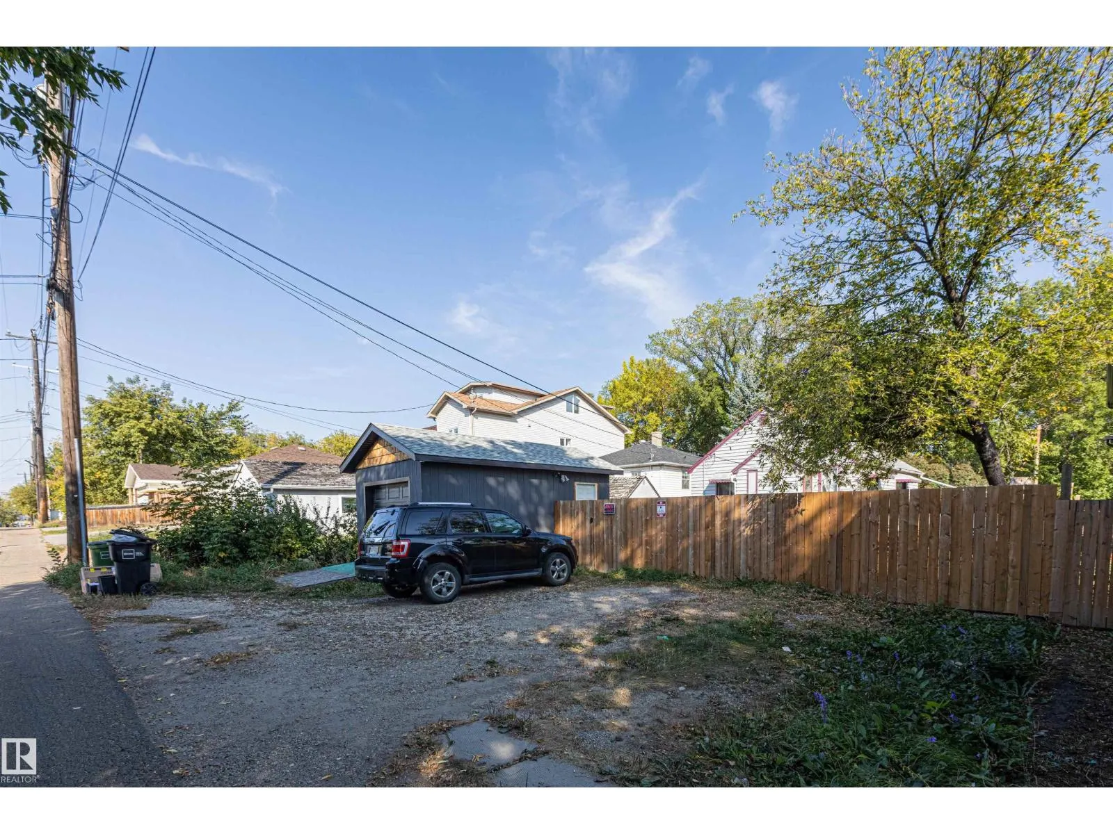 11914 68 ST NW