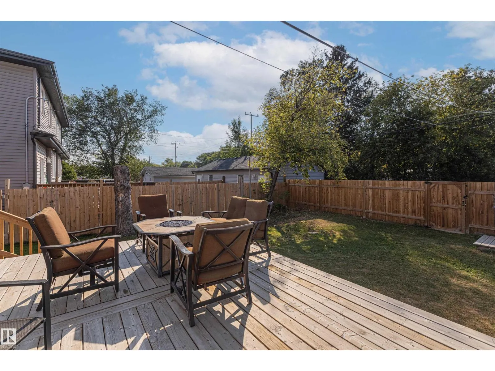 11914 68 ST NW