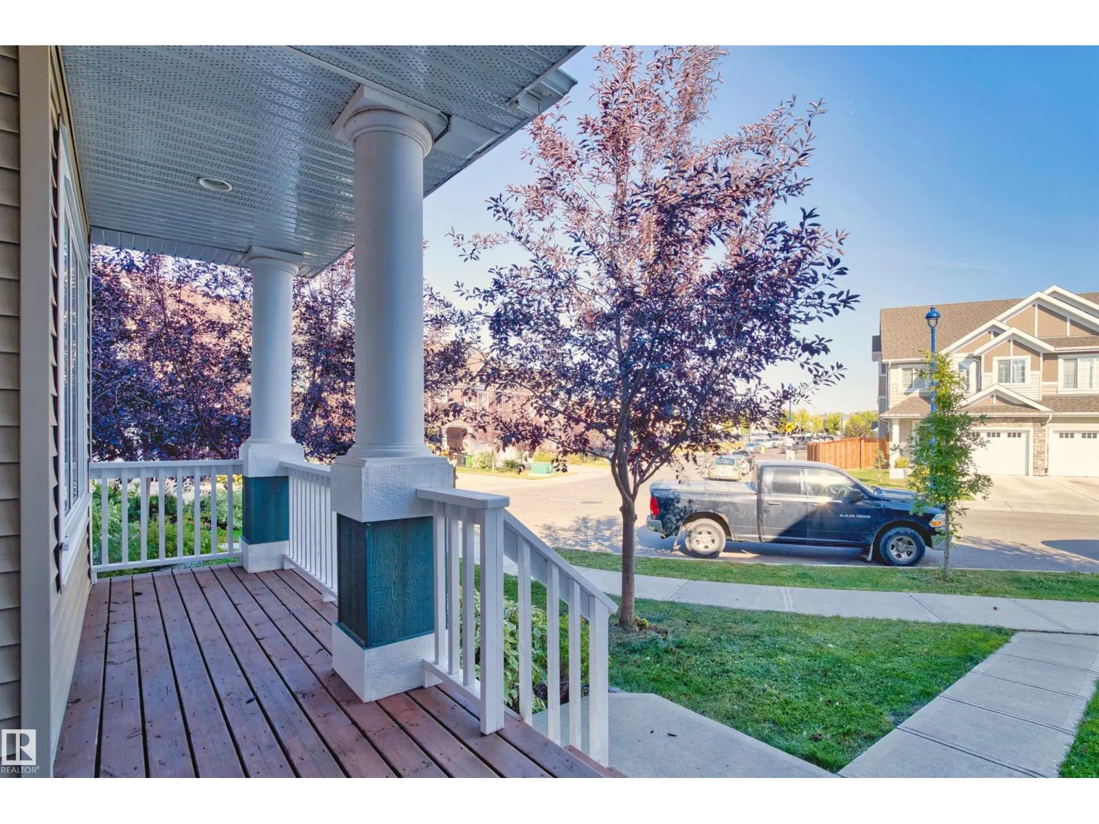 2208 82 ST SW
