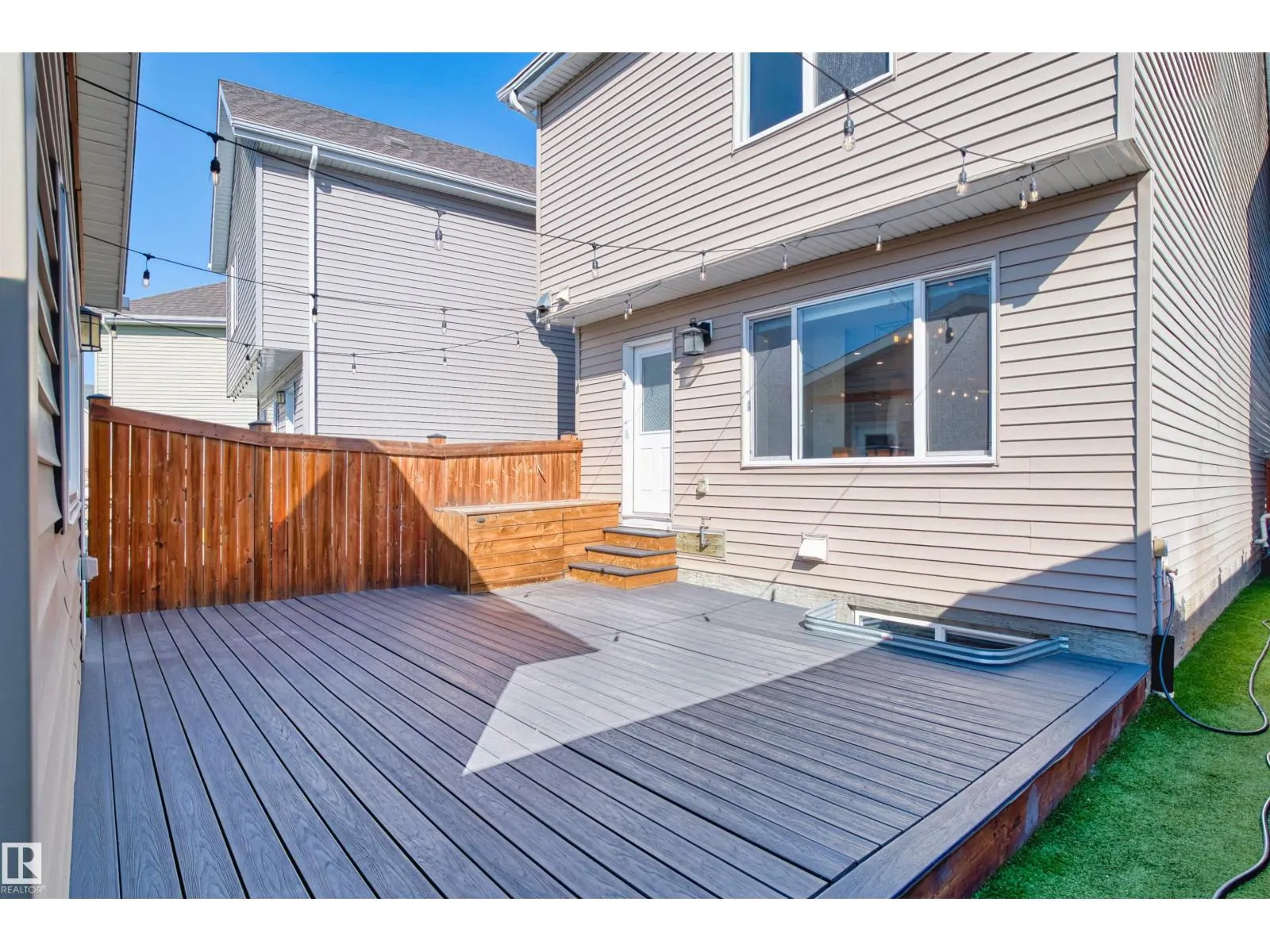 2208 82 ST SW
