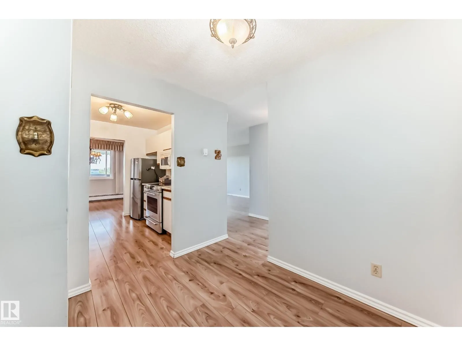 #416 5520 RIVERBEND RD NW
