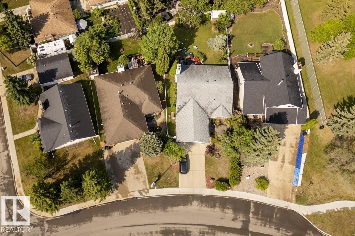 669 VILLAGE DR