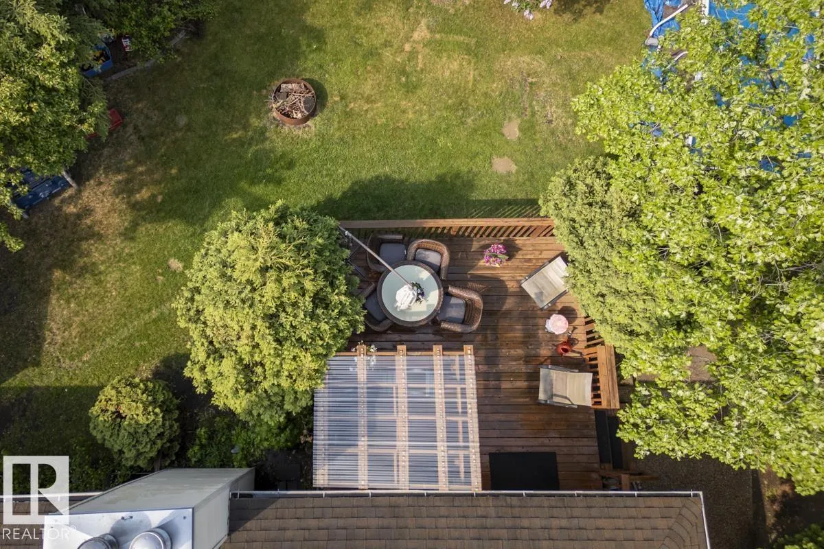 669 VILLAGE DR