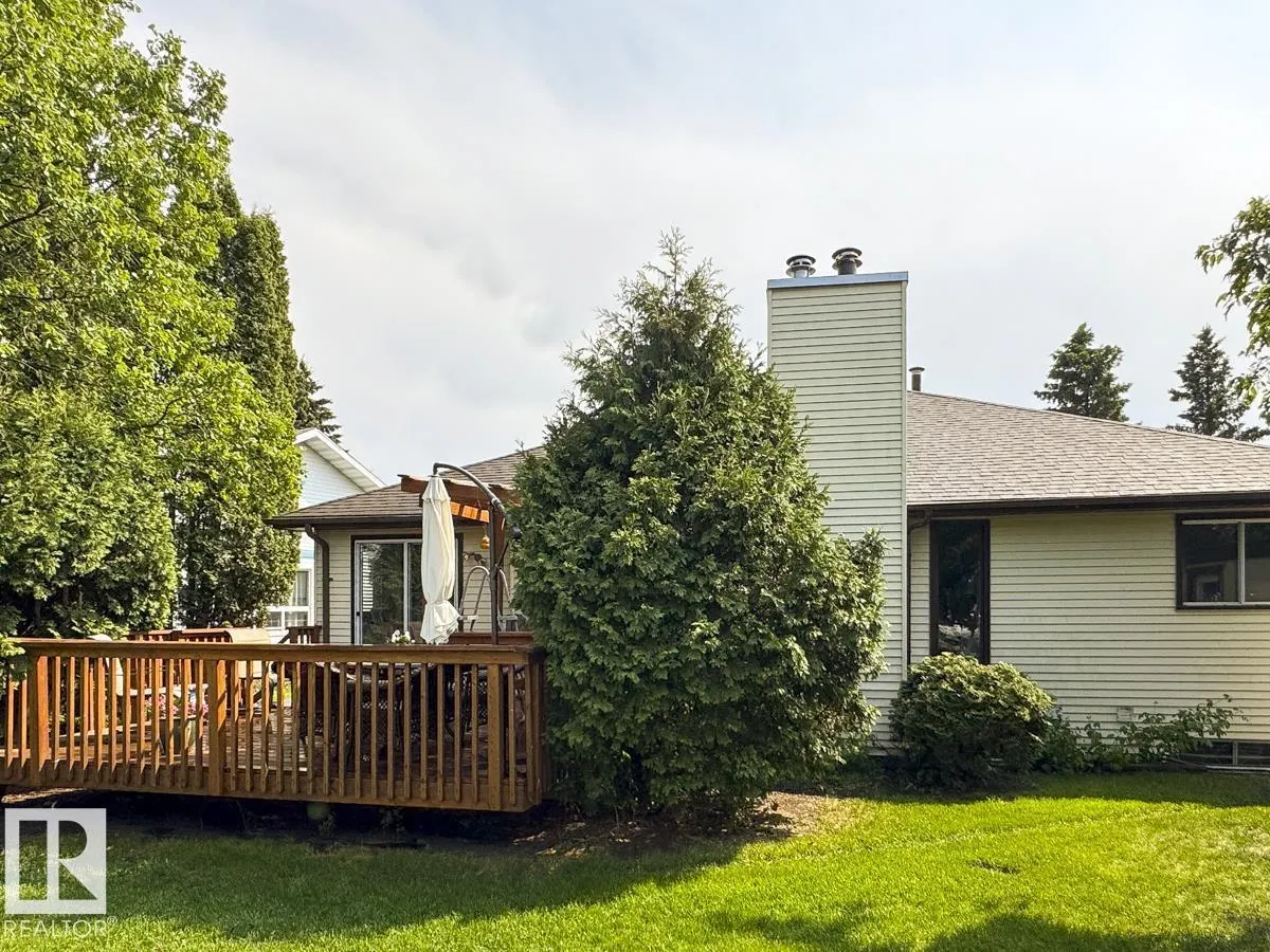 669 VILLAGE DR