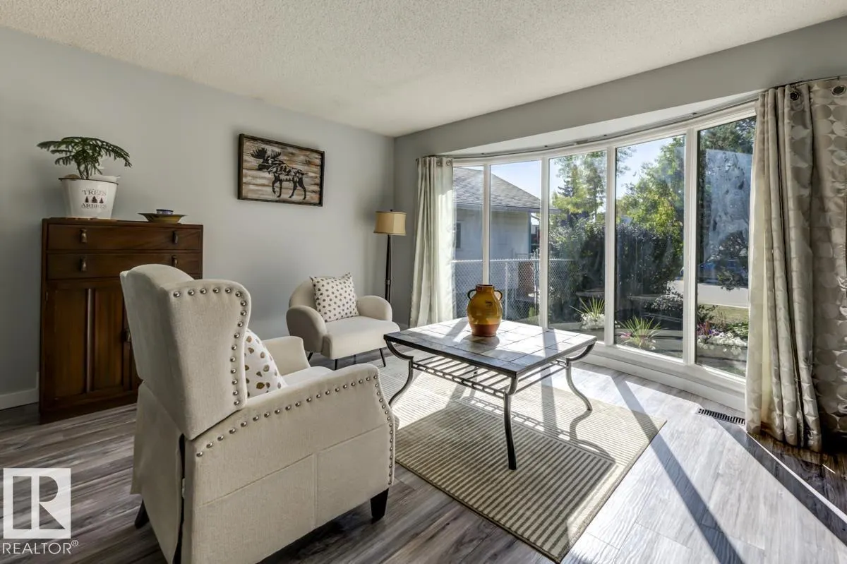 669 VILLAGE DR