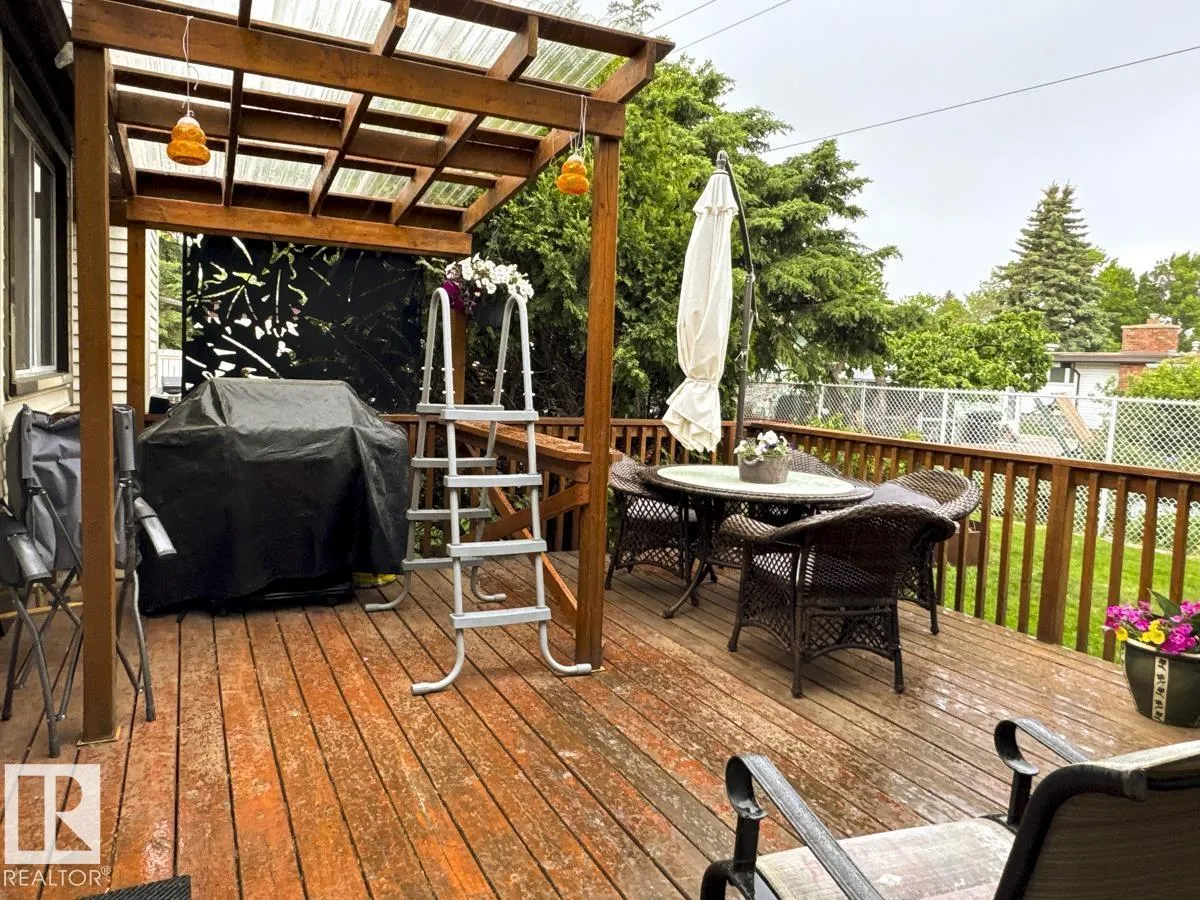 669 VILLAGE DR