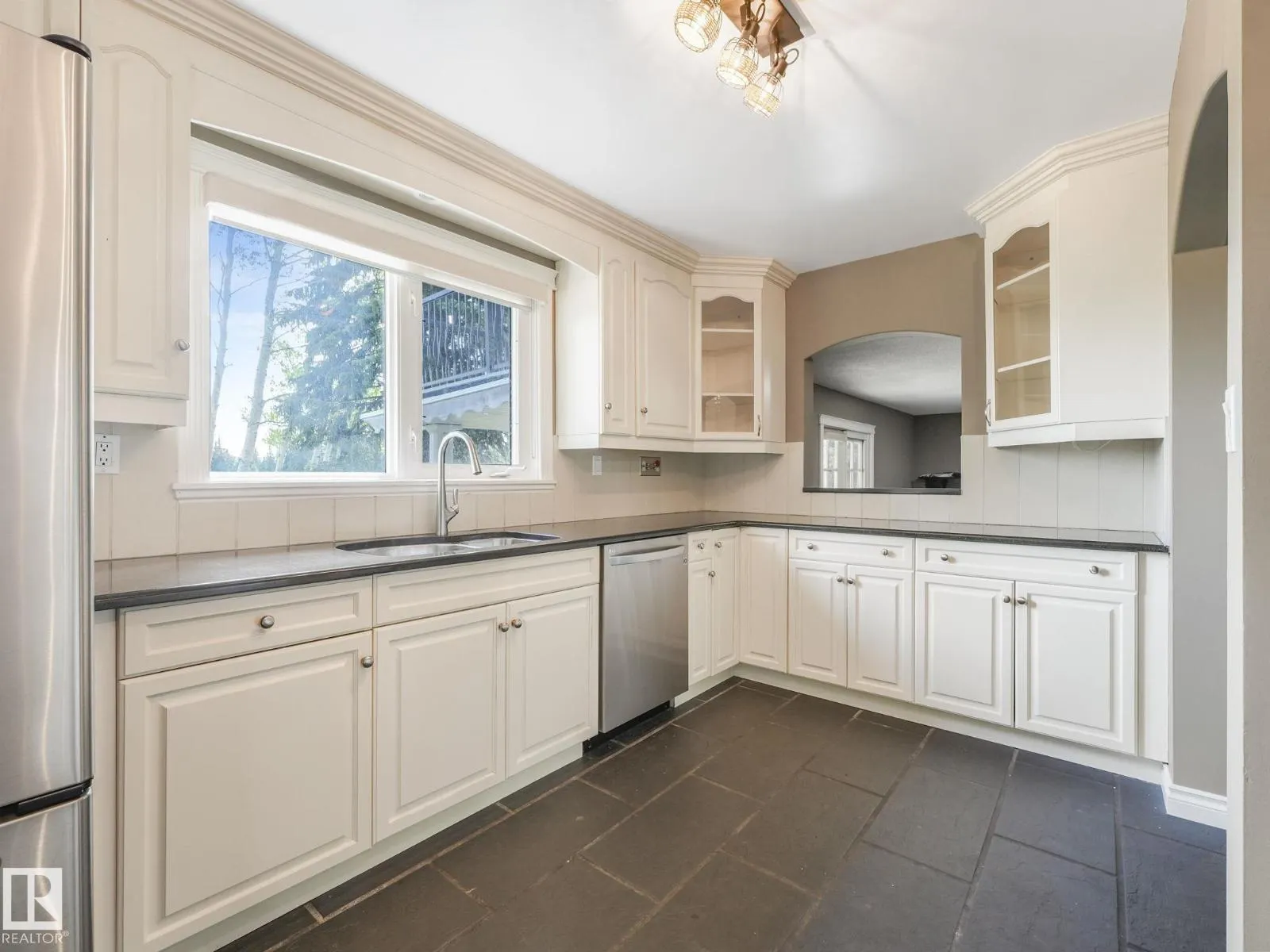 123 FAIRWAY DR NW