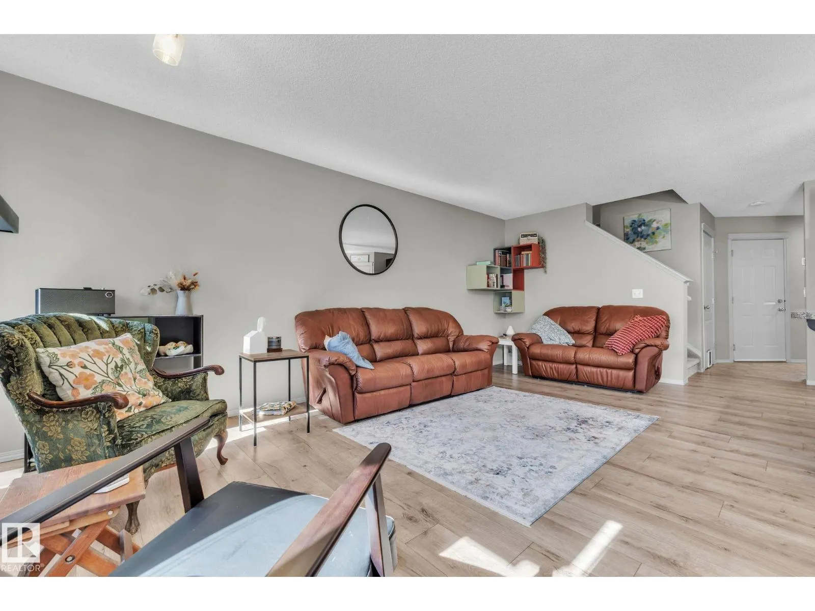 13 SPRINGWOOD WY