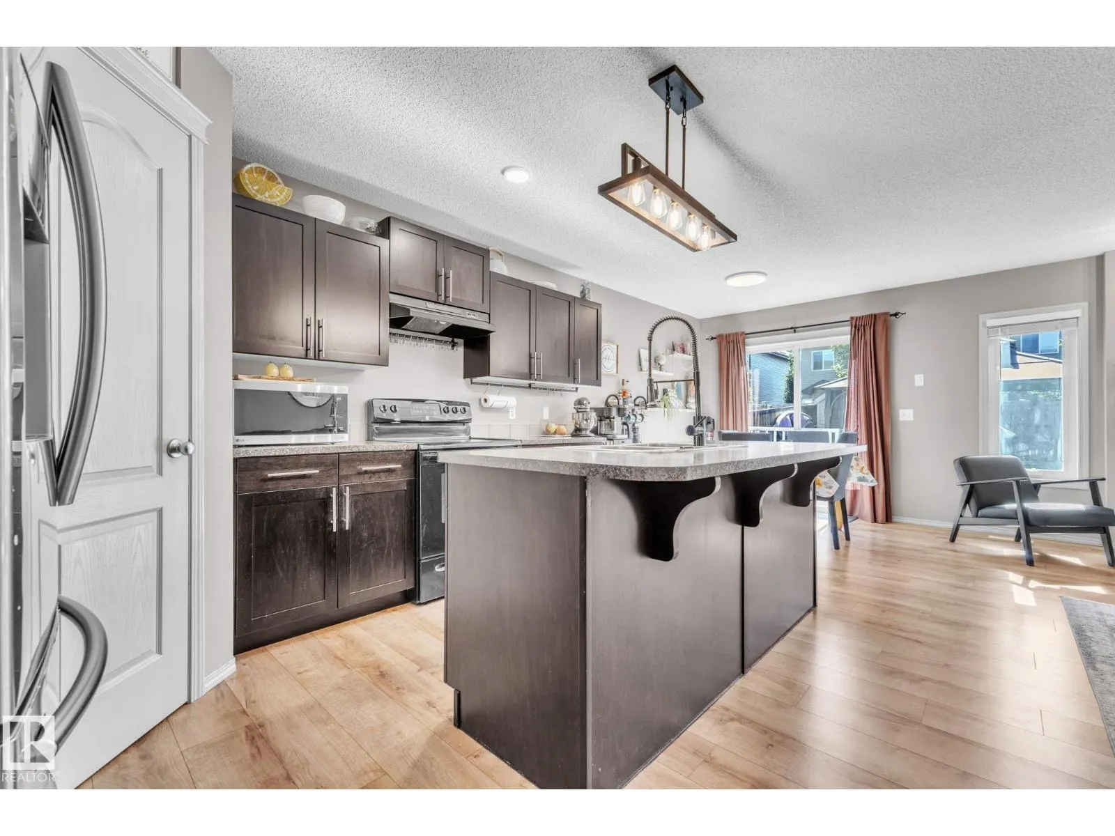 13 SPRINGWOOD WY