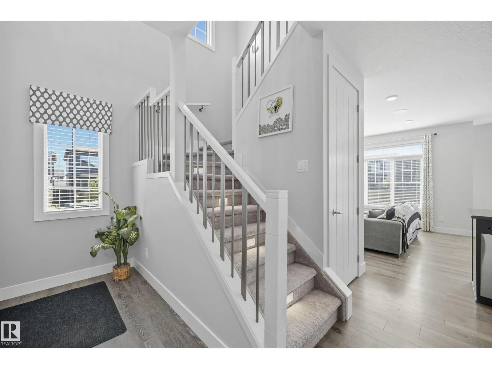 22103 87 AV NW