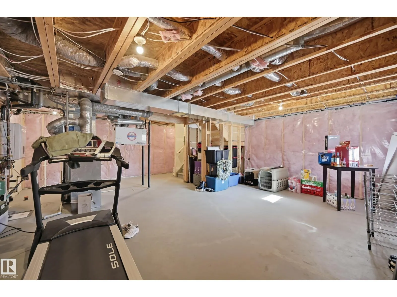 22103 87 AV NW