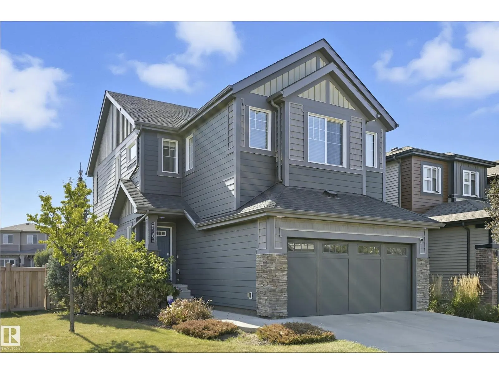 22103 87 AV NW