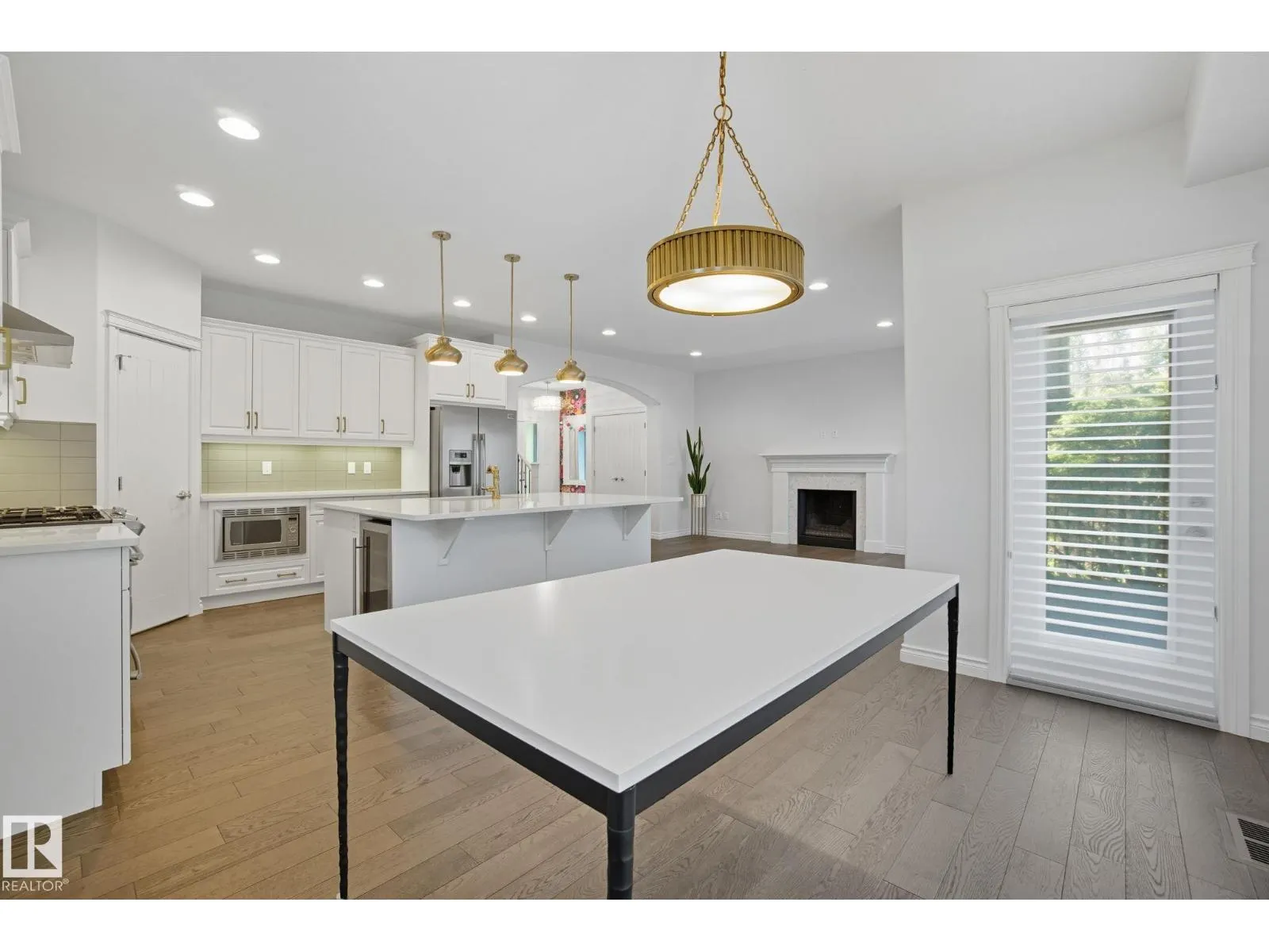 2824 KIRKLAND BA SW