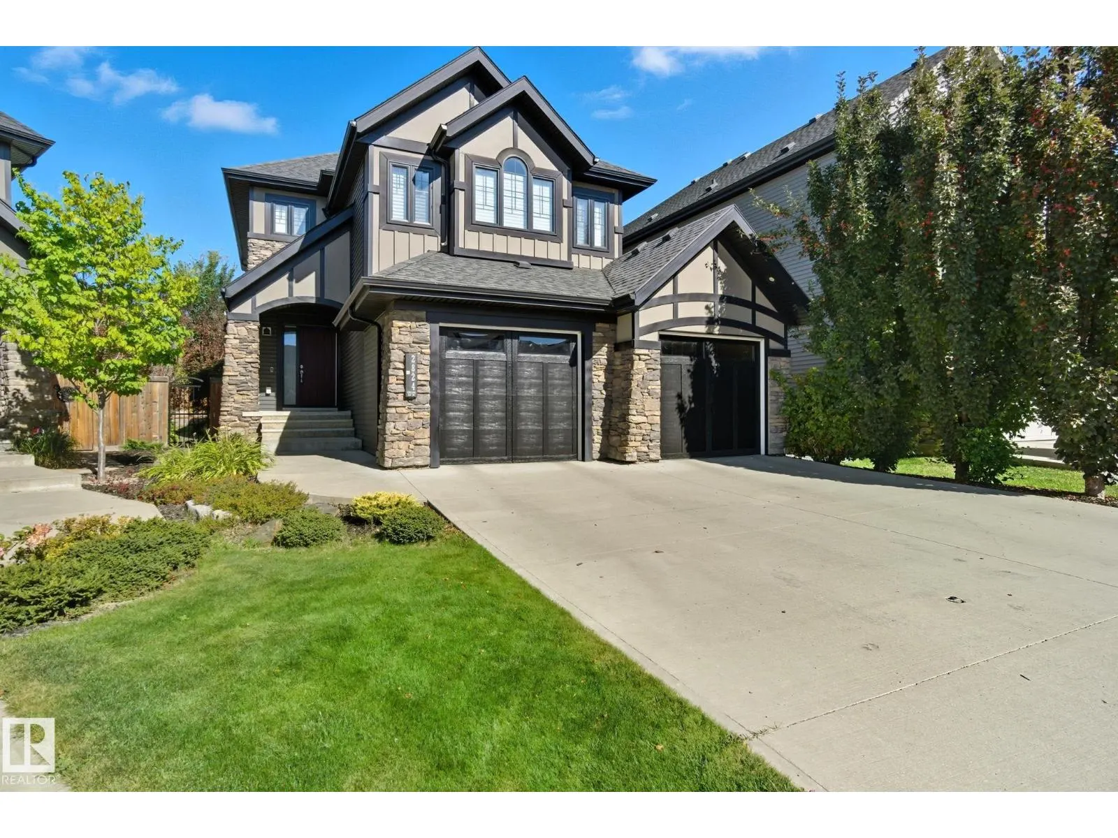 2824 KIRKLAND BA SW