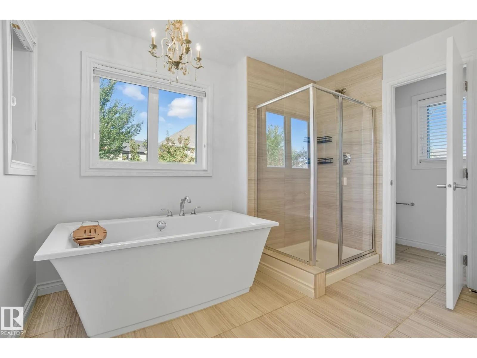 2824 KIRKLAND BA SW