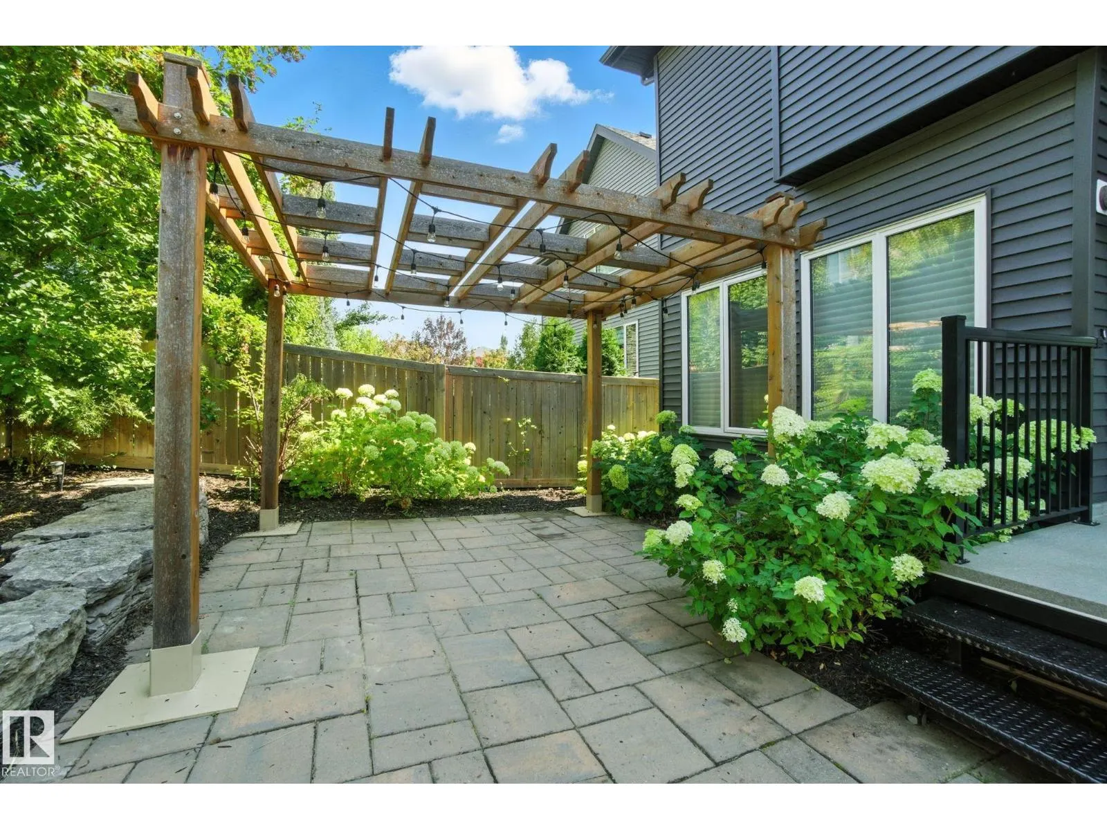 2824 KIRKLAND BA SW
