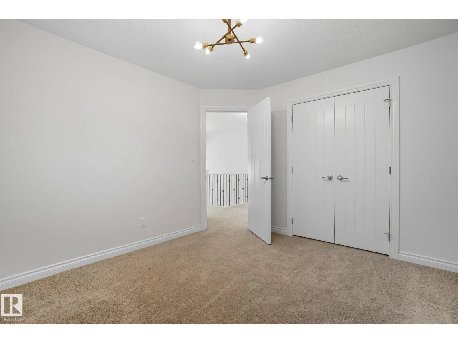 2824 KIRKLAND BA SW