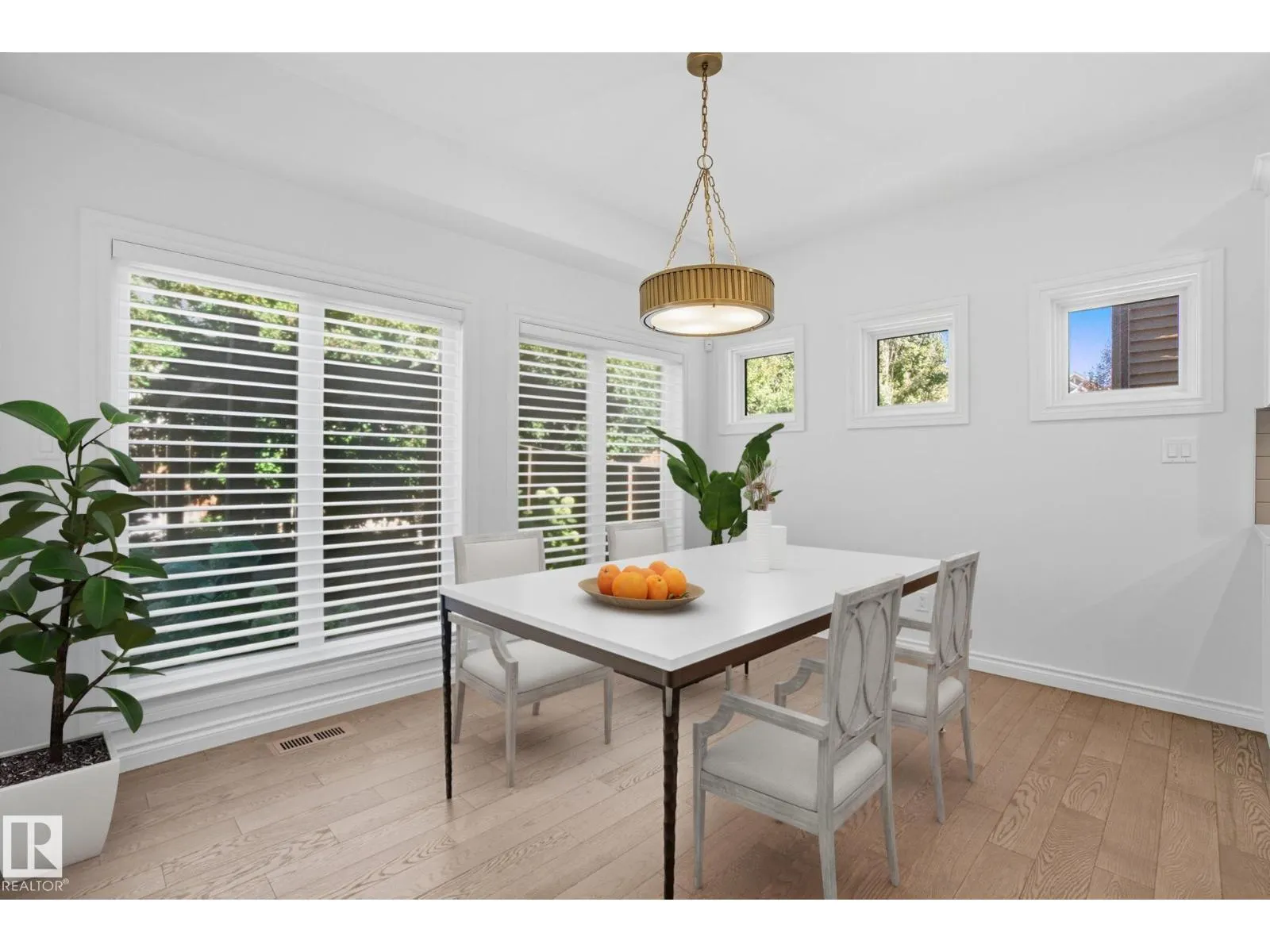 2824 KIRKLAND BA SW