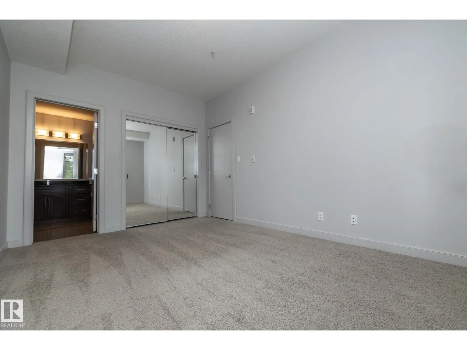 #213 10811 72 AV NW