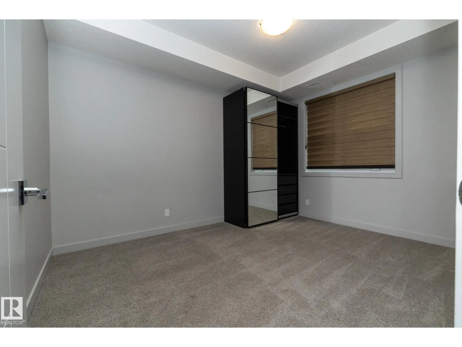 #213 10811 72 AV NW