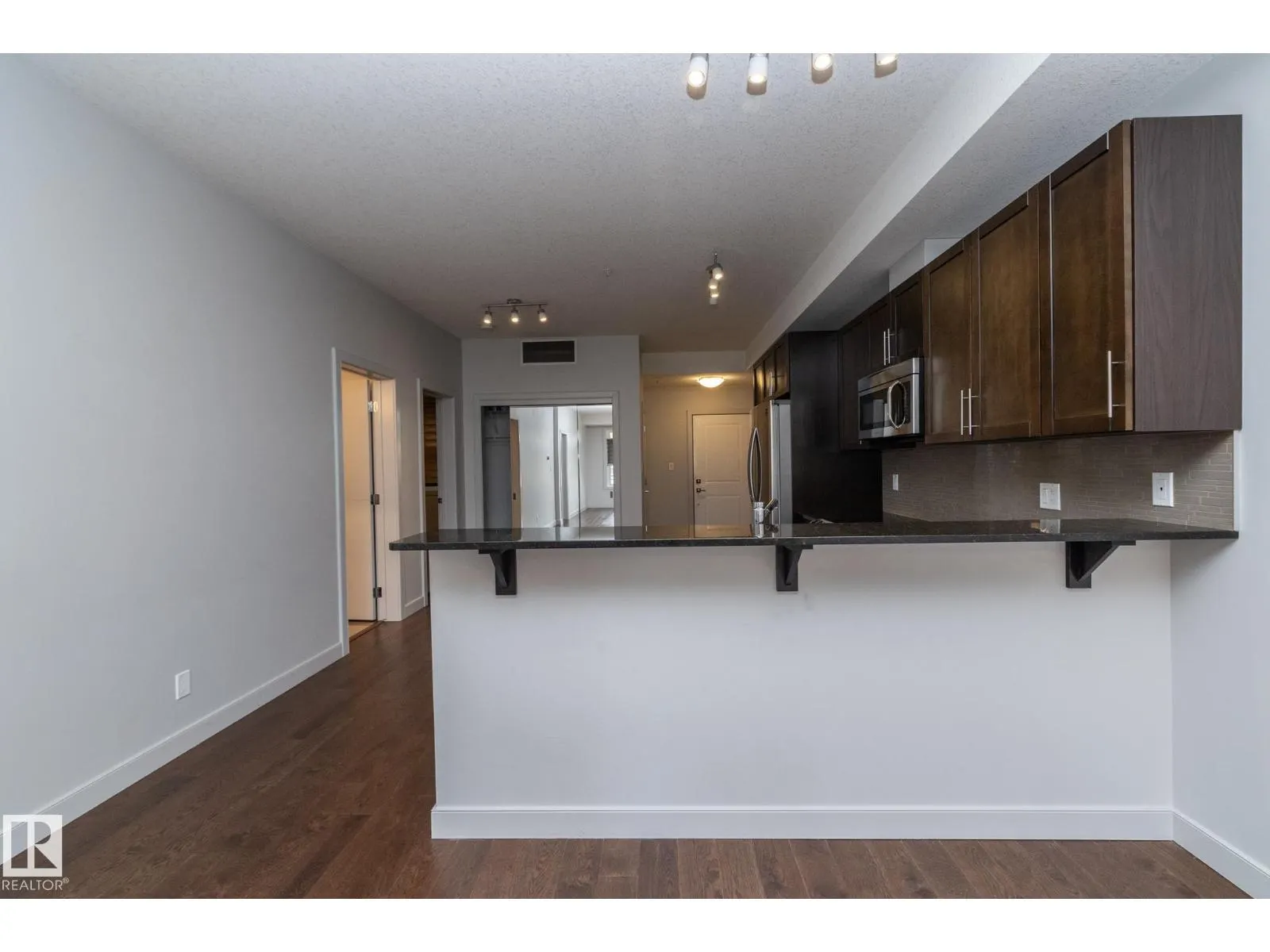 #213 10811 72 AV NW