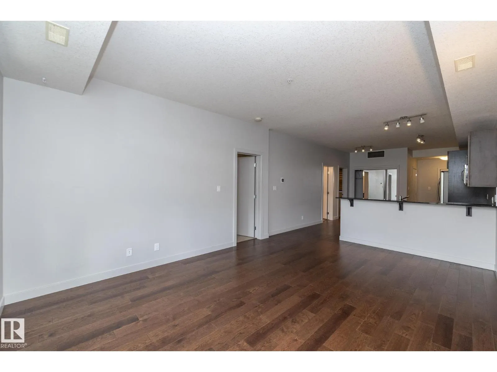 #213 10811 72 AV NW