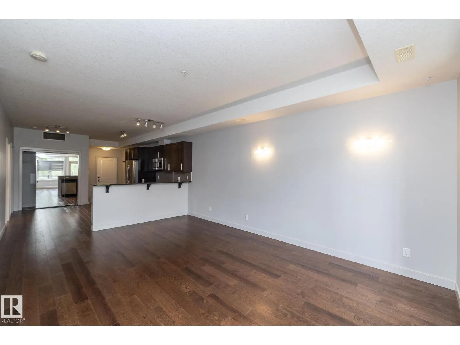 #213 10811 72 AV NW