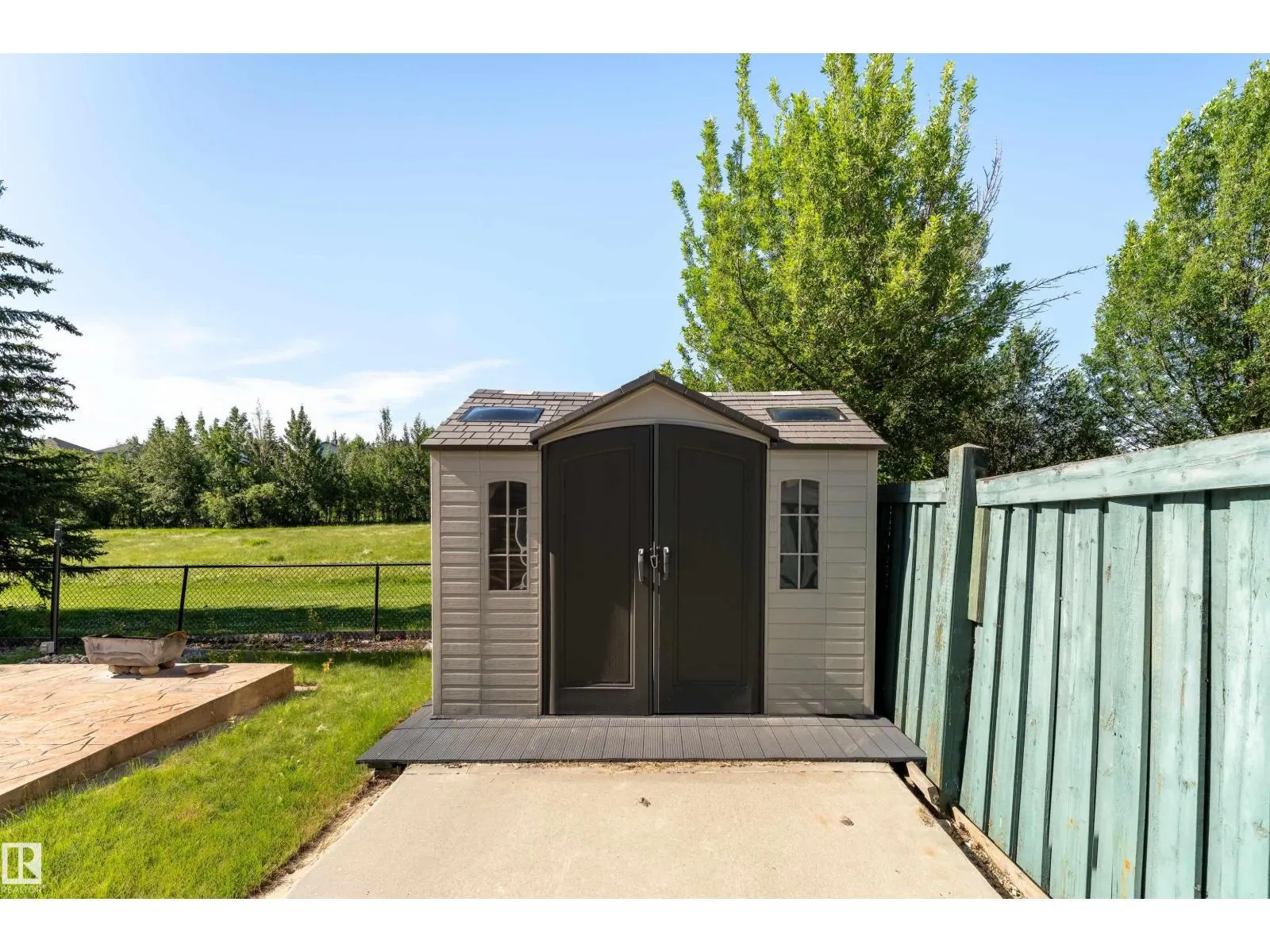 1027 GRAHAM CO NW