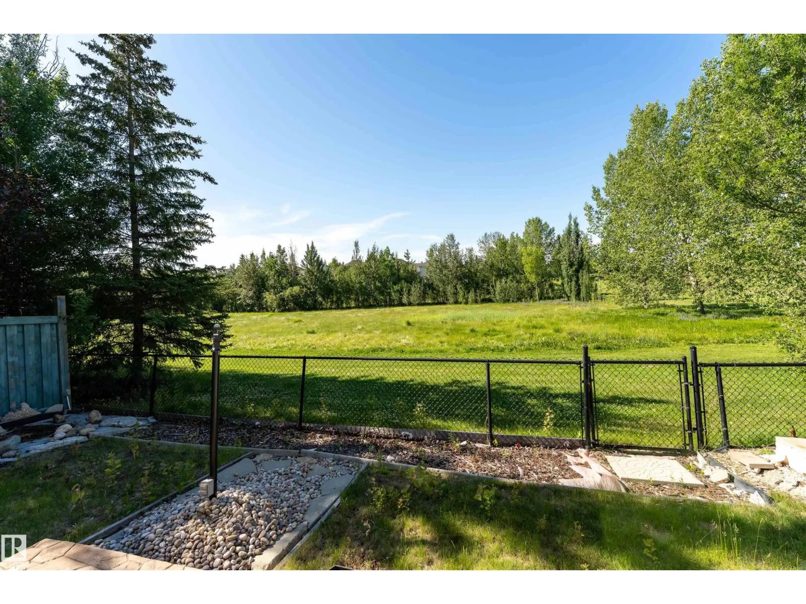1027 GRAHAM CO NW