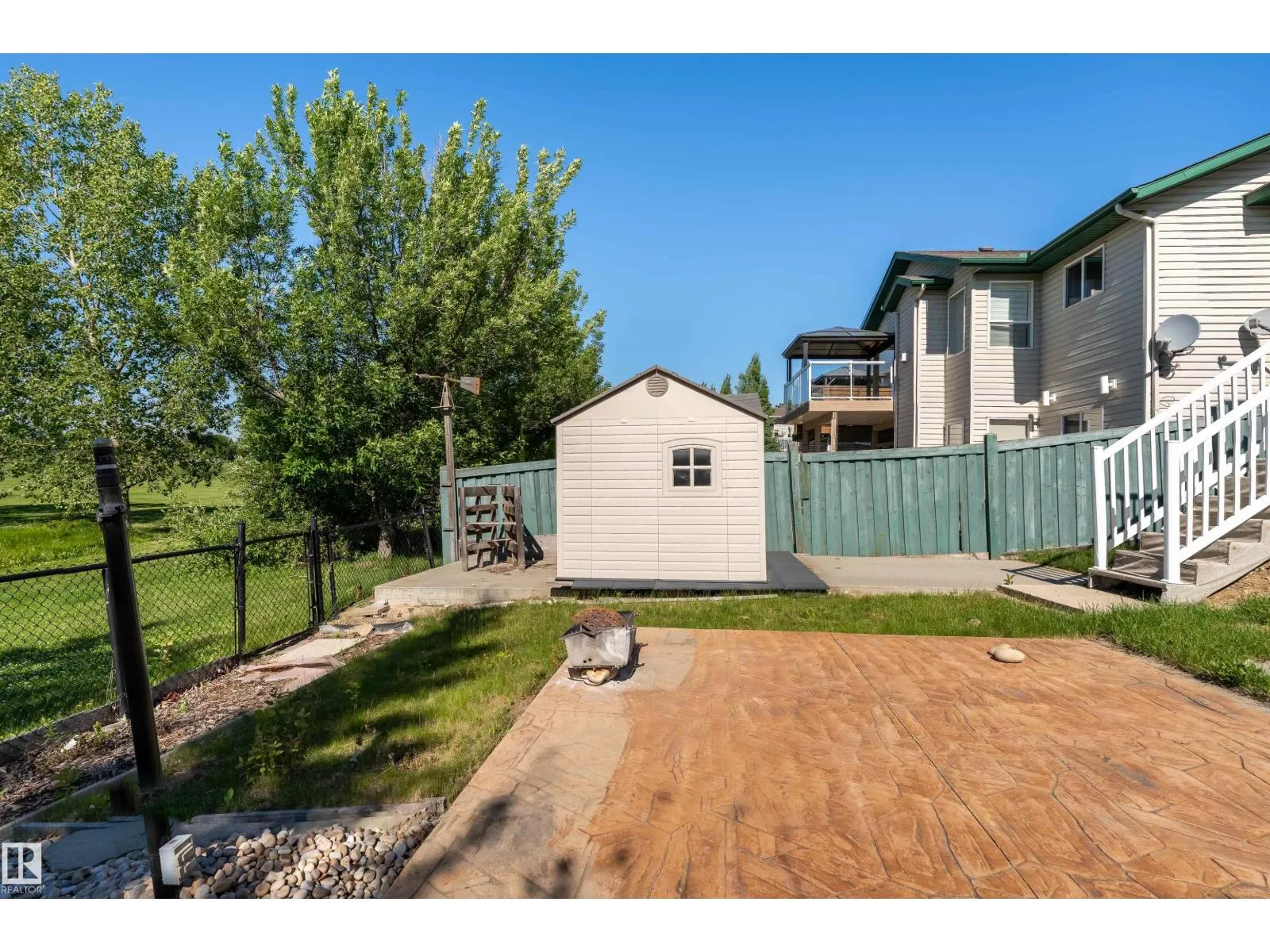 1027 GRAHAM CO NW