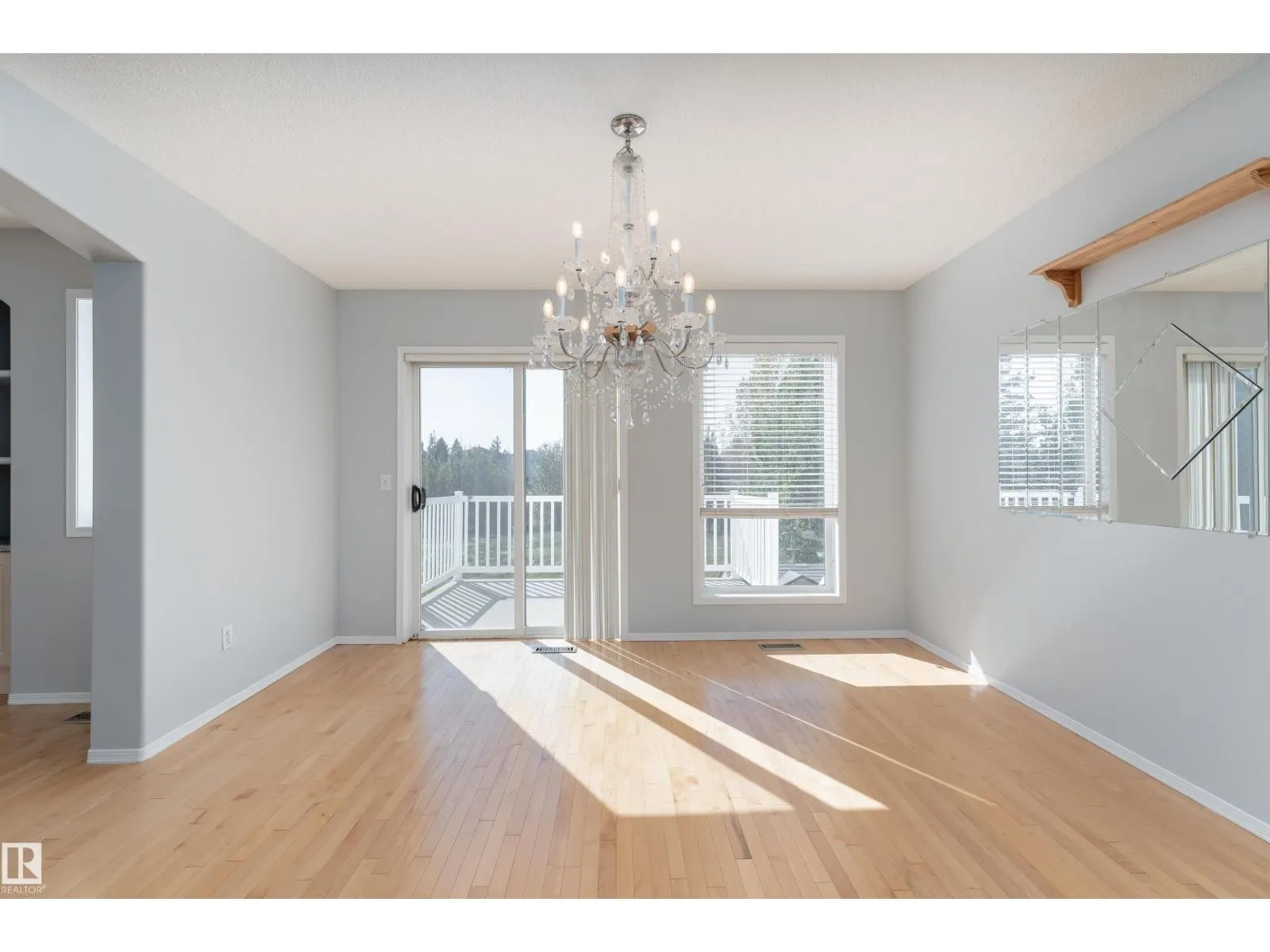 1027 GRAHAM CO NW
