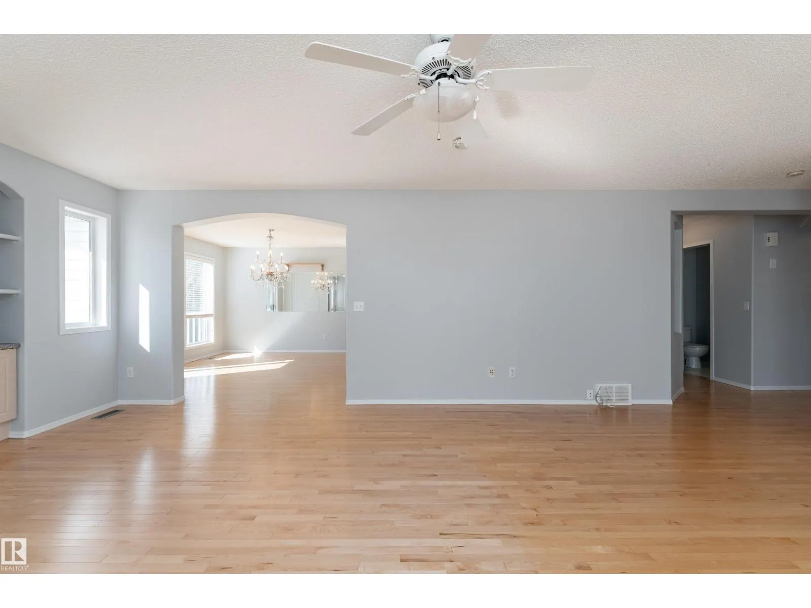 1027 GRAHAM CO NW