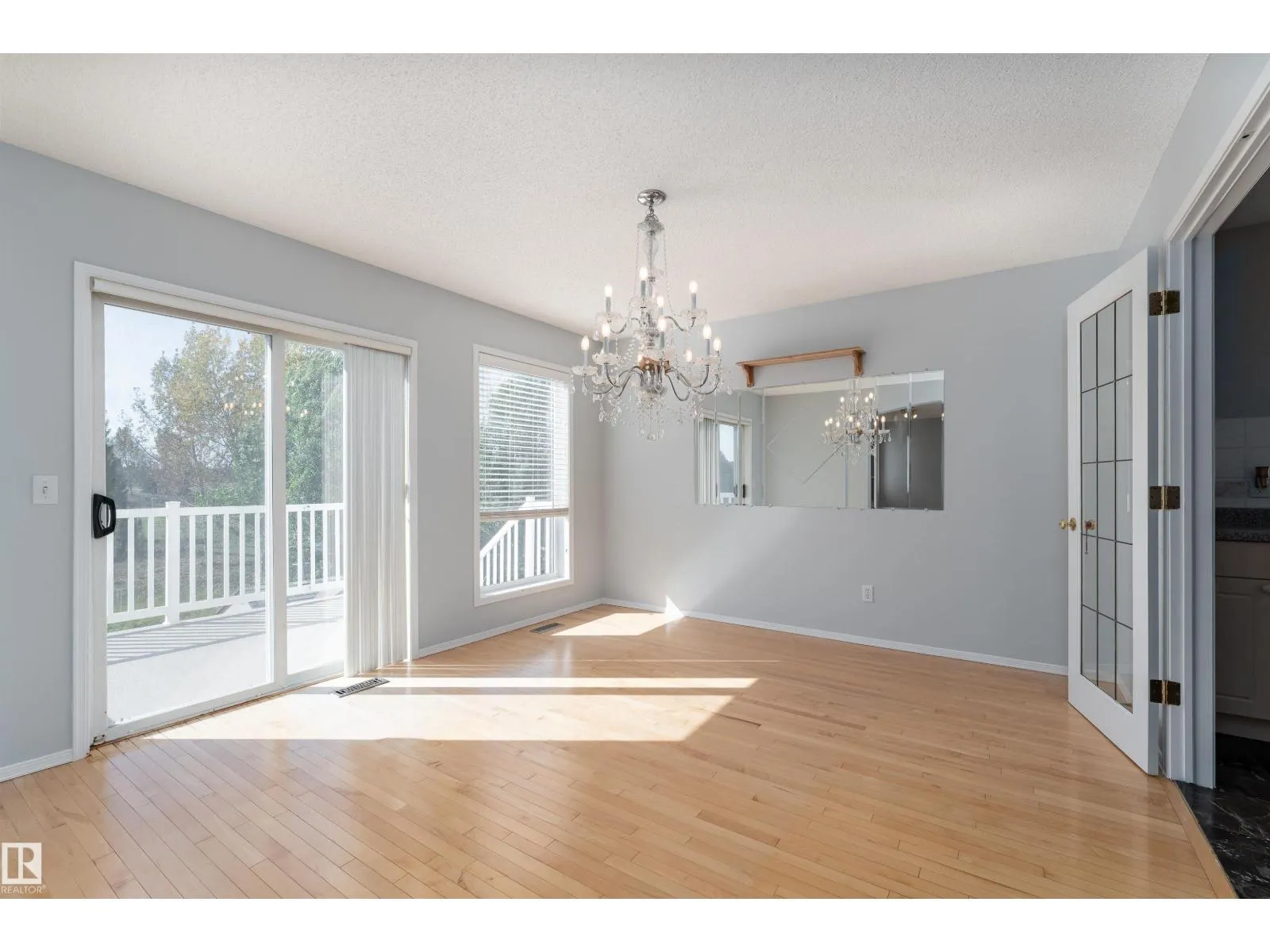 1027 GRAHAM CO NW