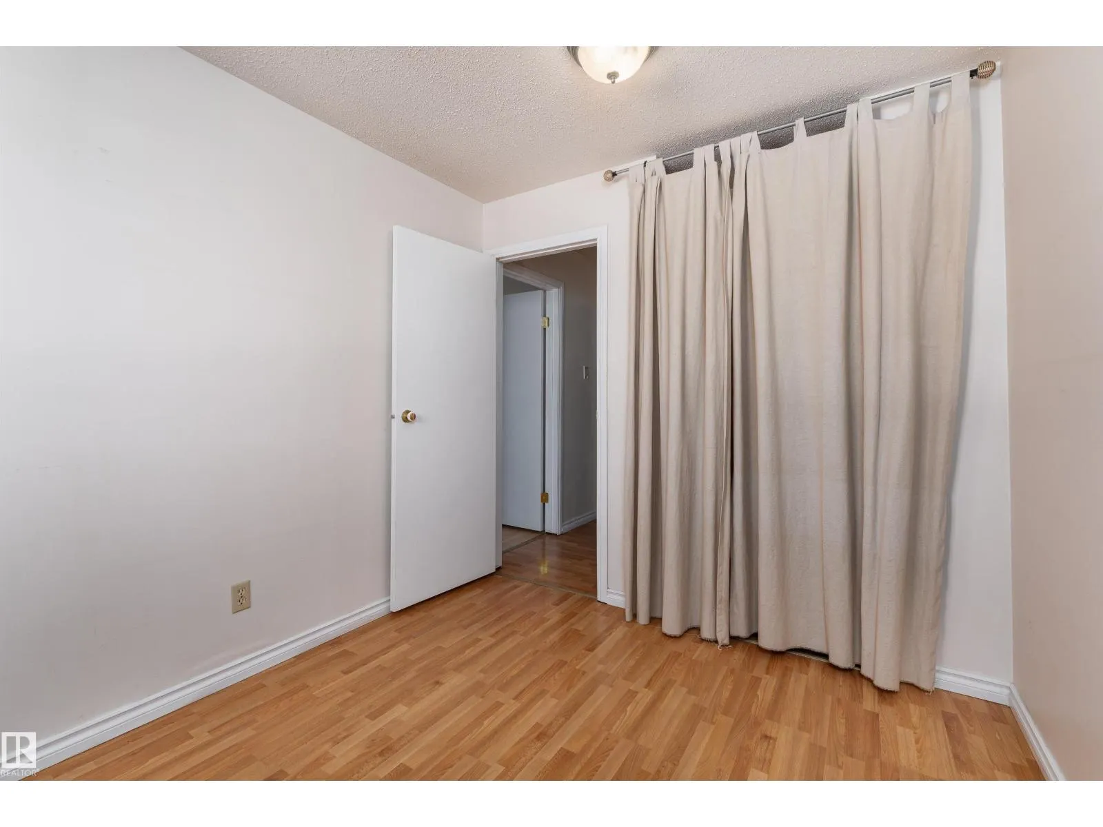4114 43B AV