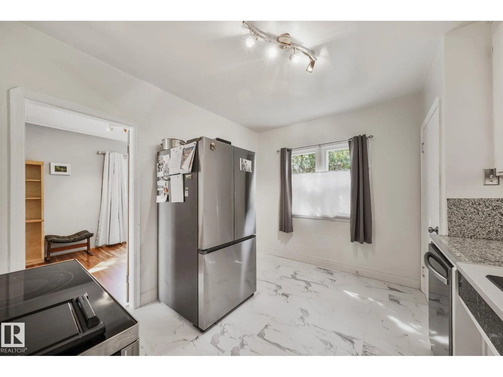 11522 101 ST NW