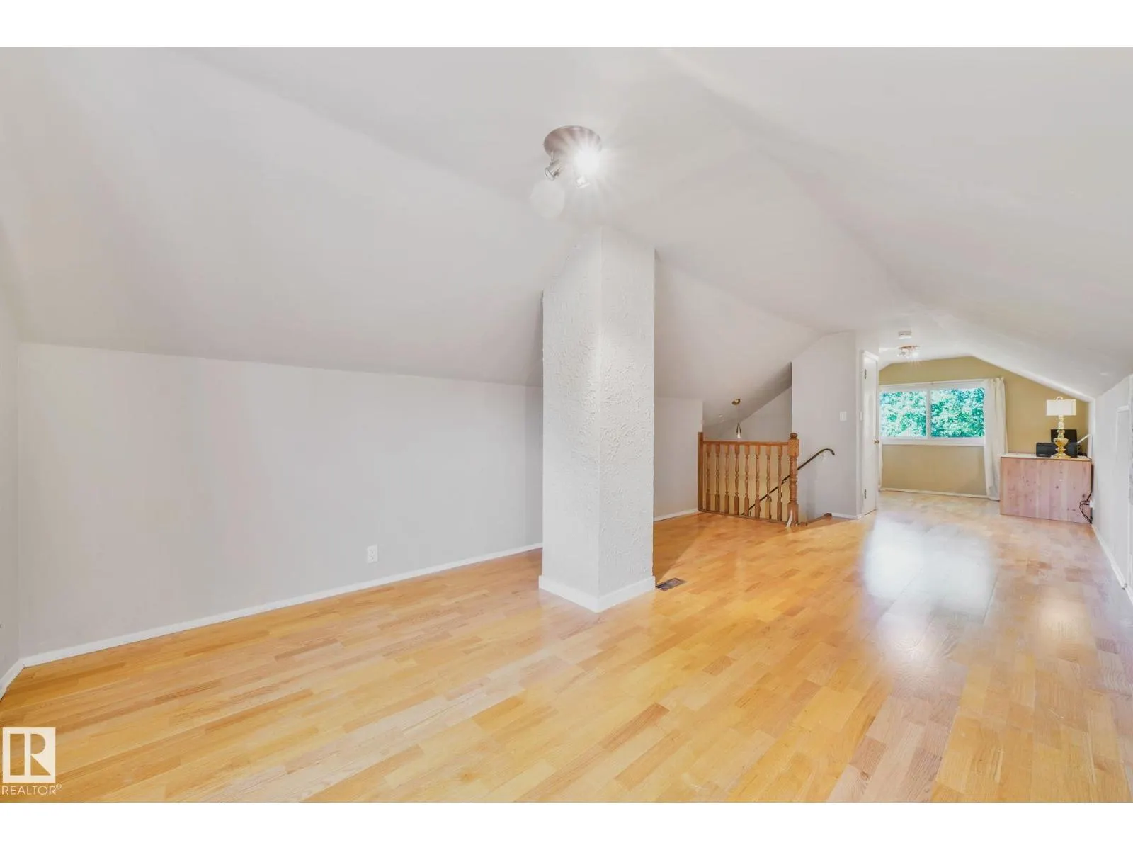 11522 101 ST NW