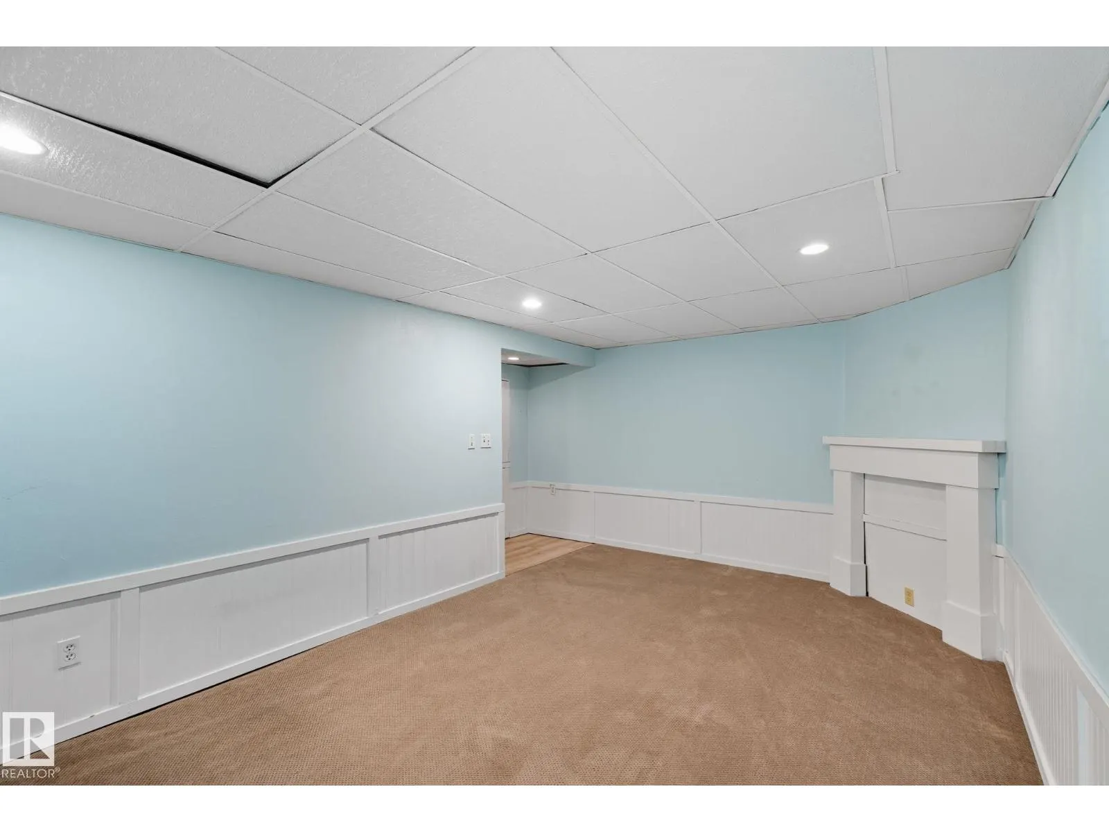 18014 93 AV NW
