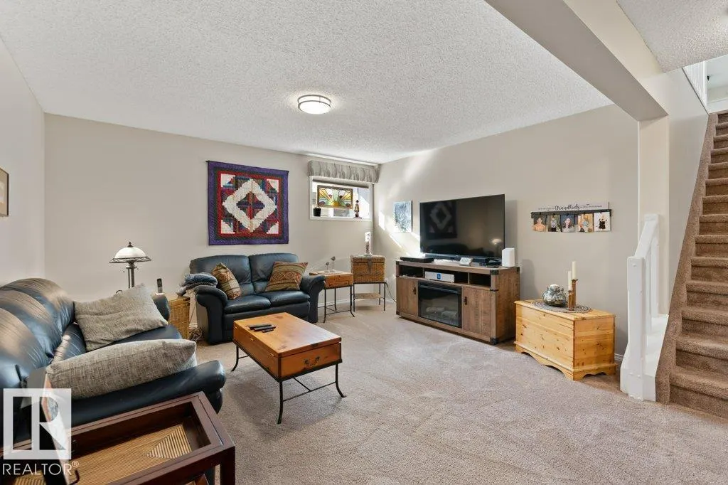 #55 85 GERVAIS RD
