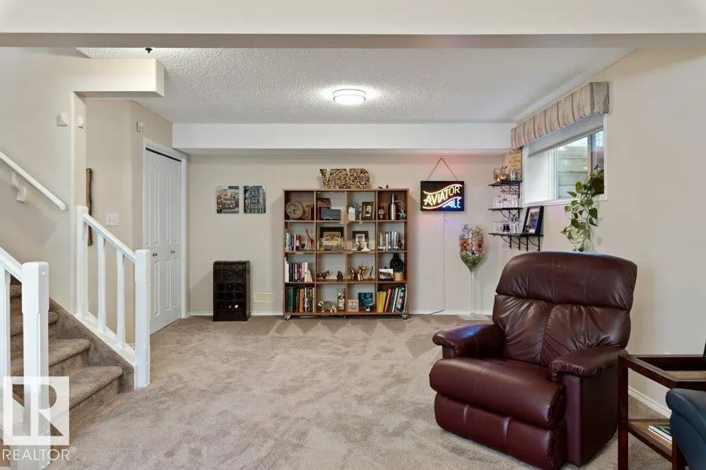 #55 85 GERVAIS RD