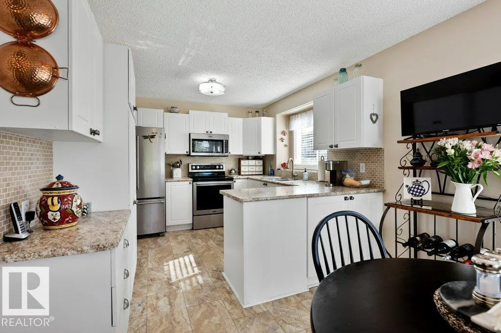 #55 85 GERVAIS RD