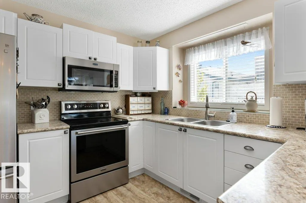 #55 85 GERVAIS RD