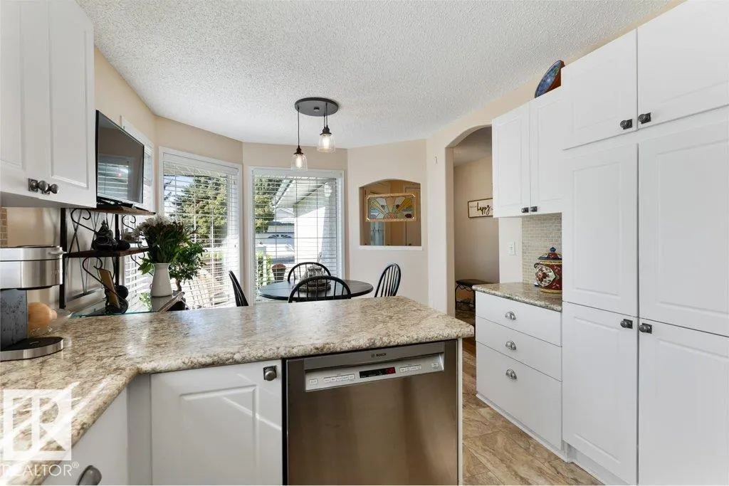 #55 85 GERVAIS RD