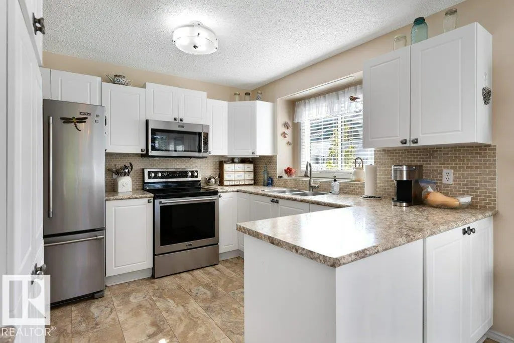 #55 85 GERVAIS RD