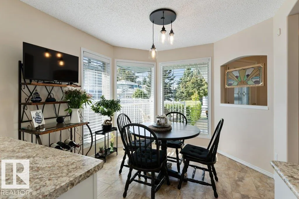 #55 85 GERVAIS RD