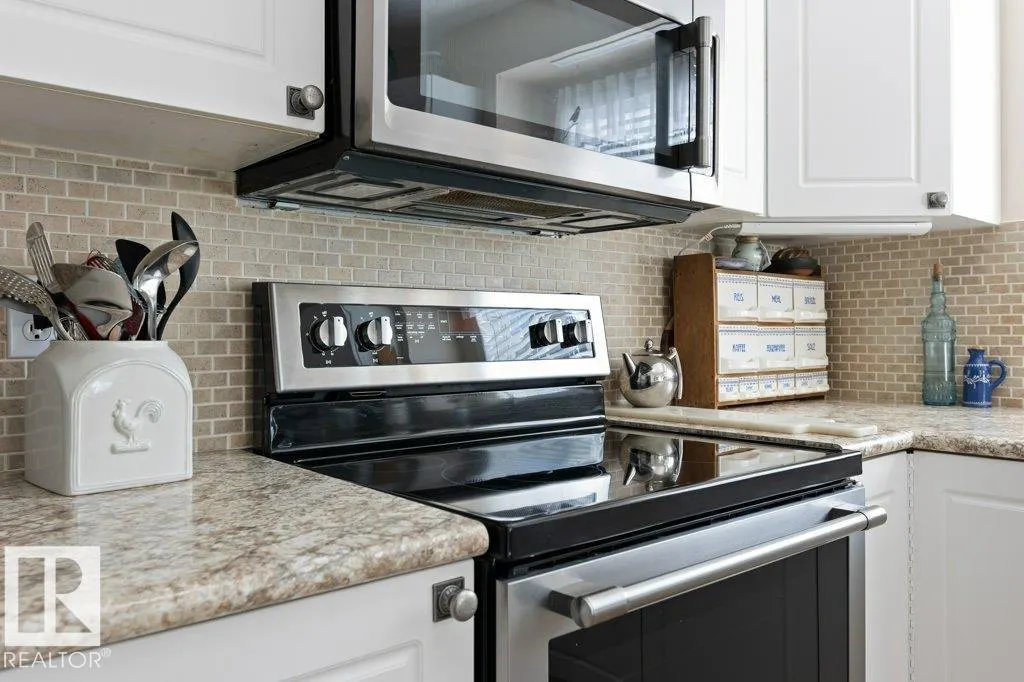 #55 85 GERVAIS RD