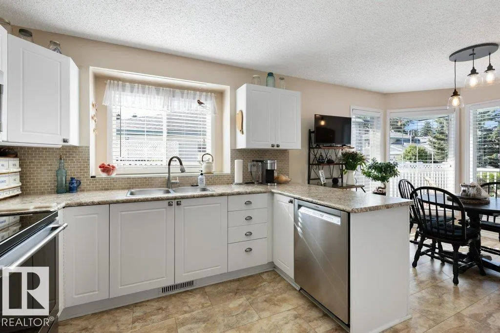 #55 85 GERVAIS RD
