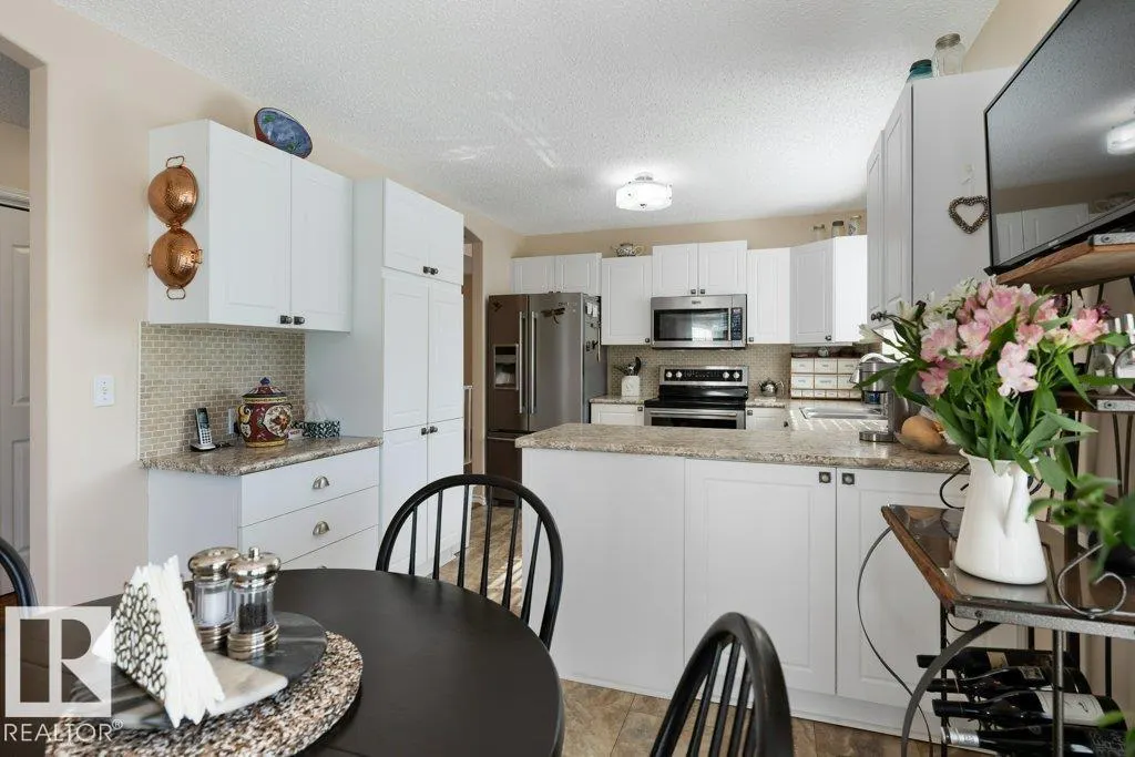 #55 85 GERVAIS RD